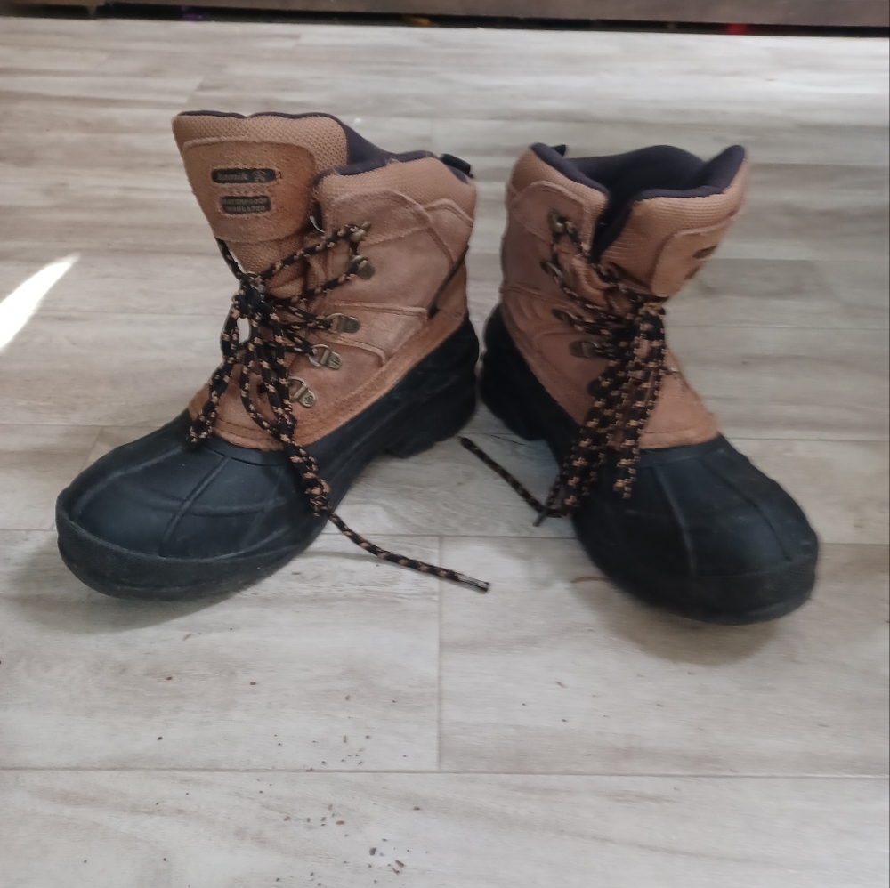 Kamik weatherproof boots size 9 mens